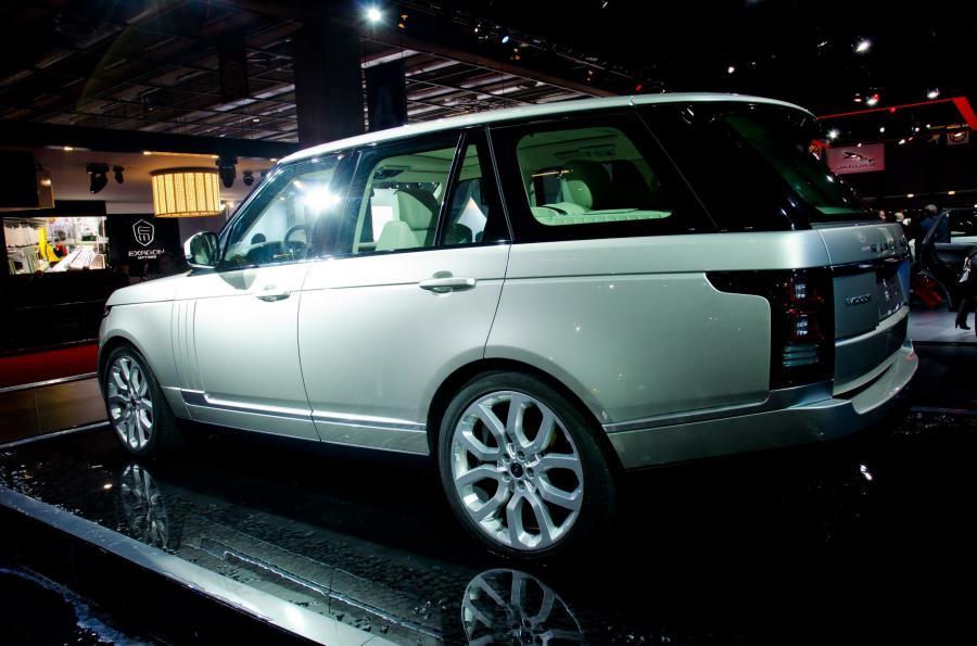  Land Rover Range Rover 2013 года  (фото 16 из 230)